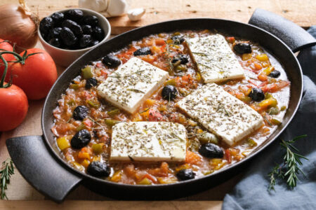 Recette de poêlée de tomates et poivrons à la feta