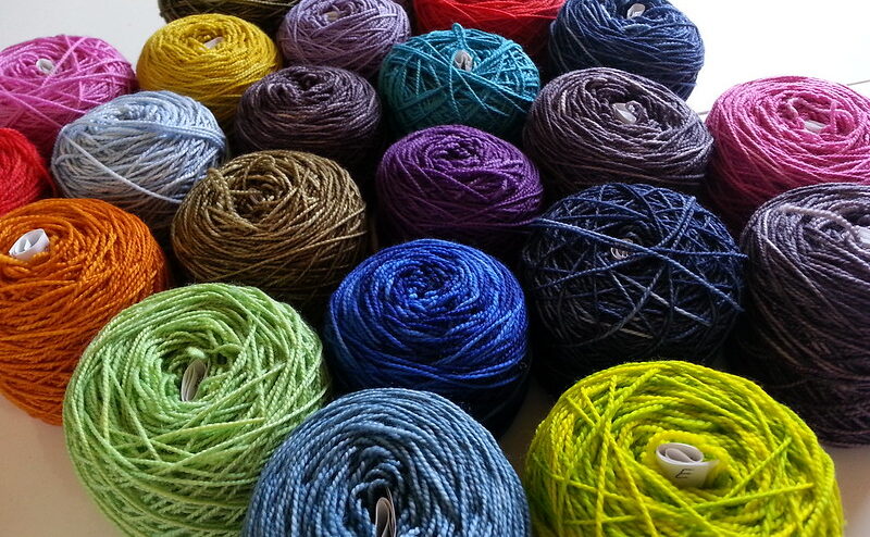 Tricot et crochet : comment choisir son fil ? © Elisa la - Flickr