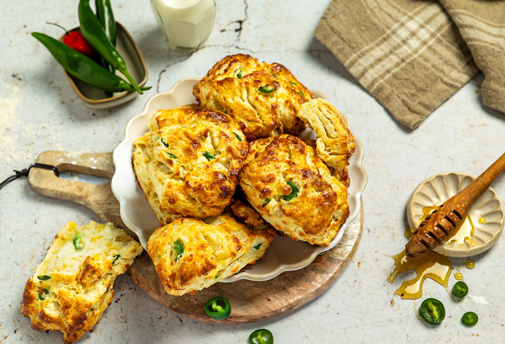 Recette de biscuits moelleux au cheddar et piment - La Bouscule - ©S.LACROIX