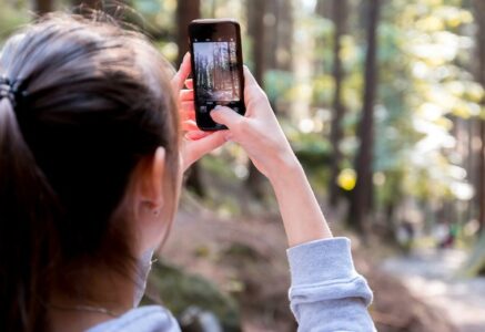 Comment (bien) publier vos photos de vacances sur les réseaux sociaux