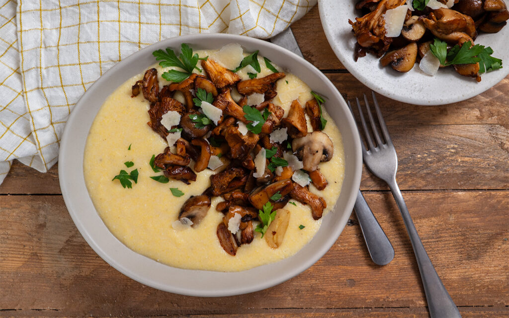 Recette de polenta crémeuse et poêlée de champignons, simple, réconfortant, savoureux - La Bouscule - © S.LACROIX