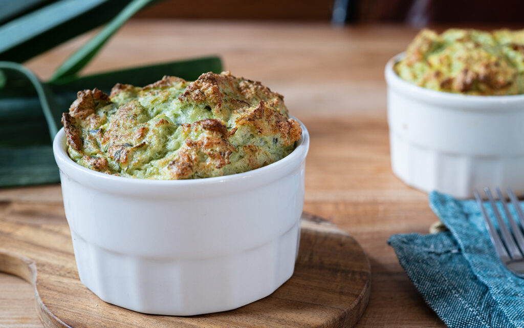 Recette de soufflés aux verts de poireaux, délicieuse et anti-gaspi - La Bouscule - ©S.LACROIX