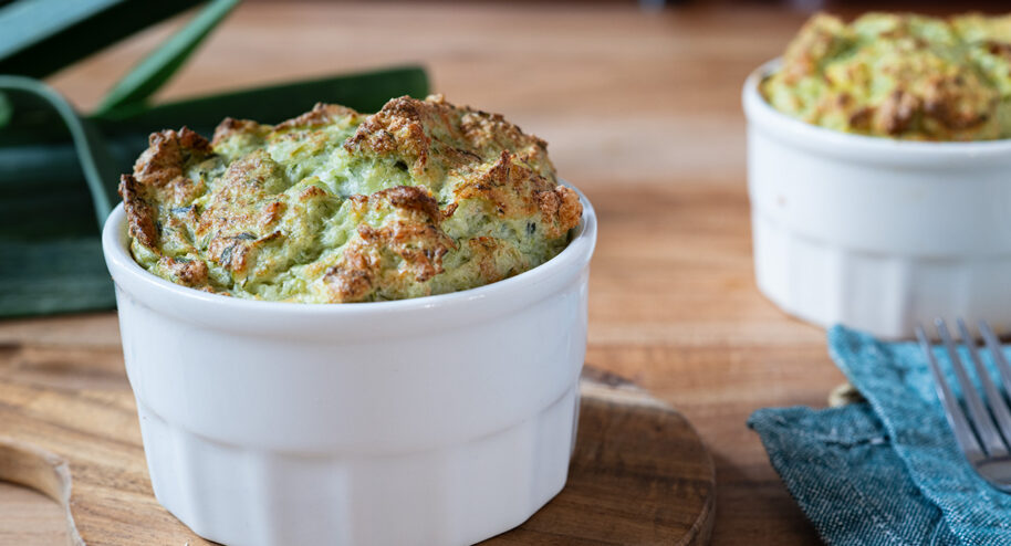 Recette de soufflés aux verts de poireaux, délicieuse et anti-gaspi - La Bouscule - ©S.LACROIX