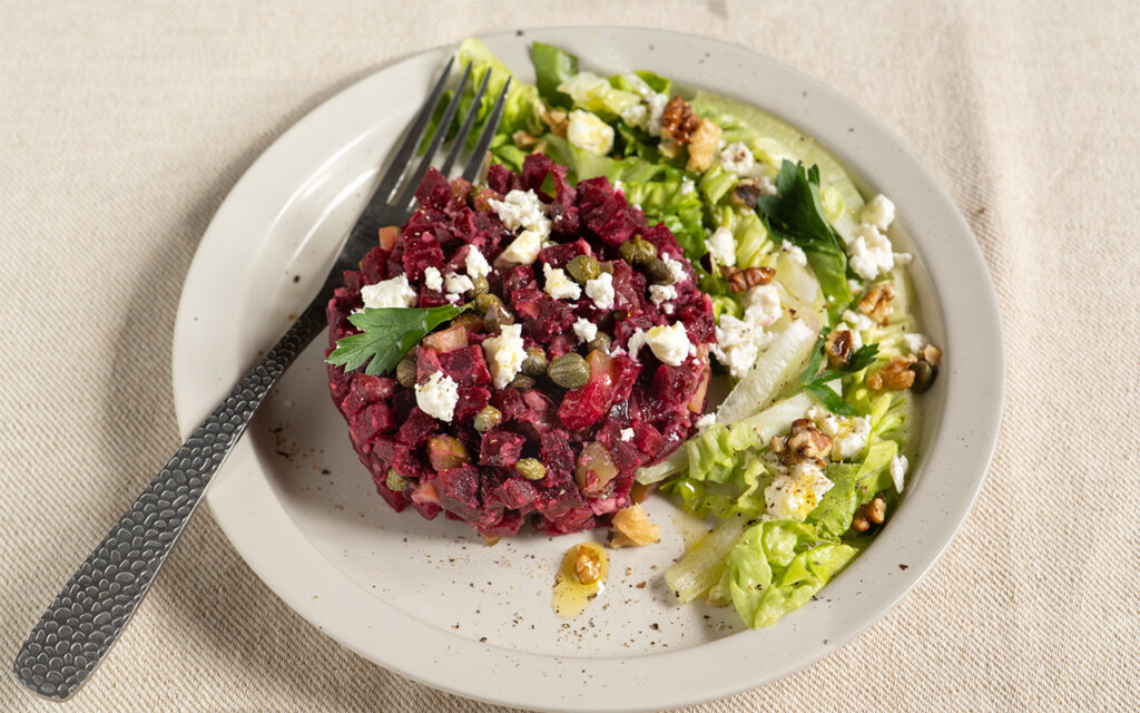 Recette de tartare de betteraves, végétarien, protéiné et délicieux - La Bouscule - © S.LACROIX